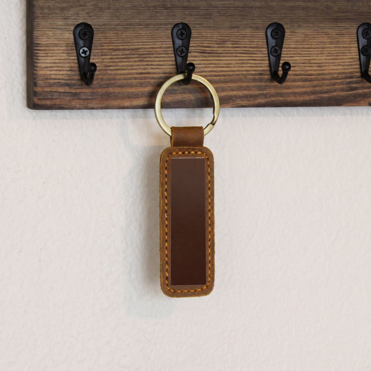 Personalised Leather Keychain for Husband – Romantic Gift from Wife