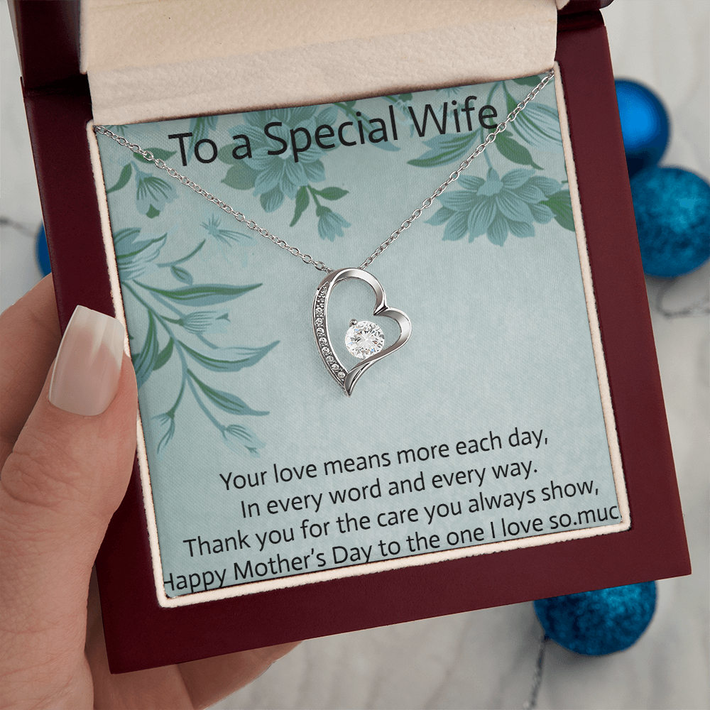 Forever Love Necklace – The Perfect Gift for Your Wife