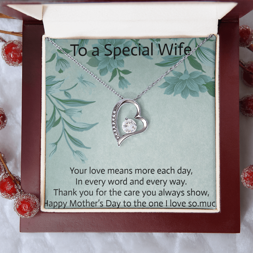 Forever Love Necklace – The Perfect Gift for Your Wife
