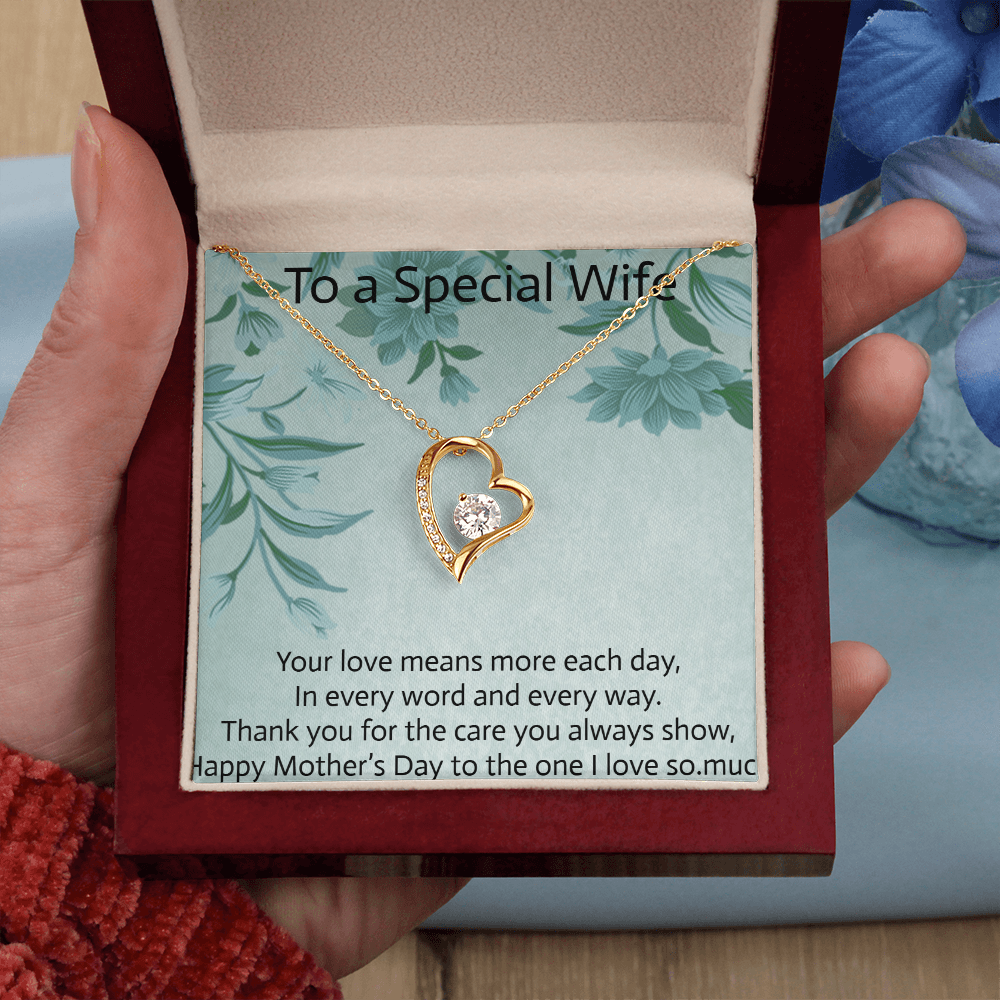 Forever Love Necklace – The Perfect Gift for Your Wife