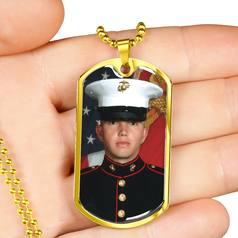 Engraved Dog Tag Necklace for Dad – A Meaningful Gift of Love