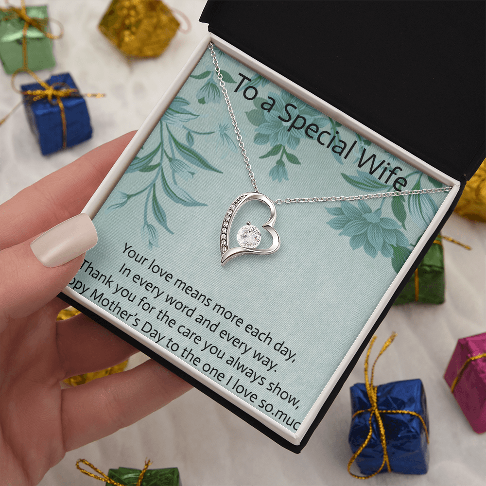 Forever Love Necklace – The Perfect Gift for Your Wife