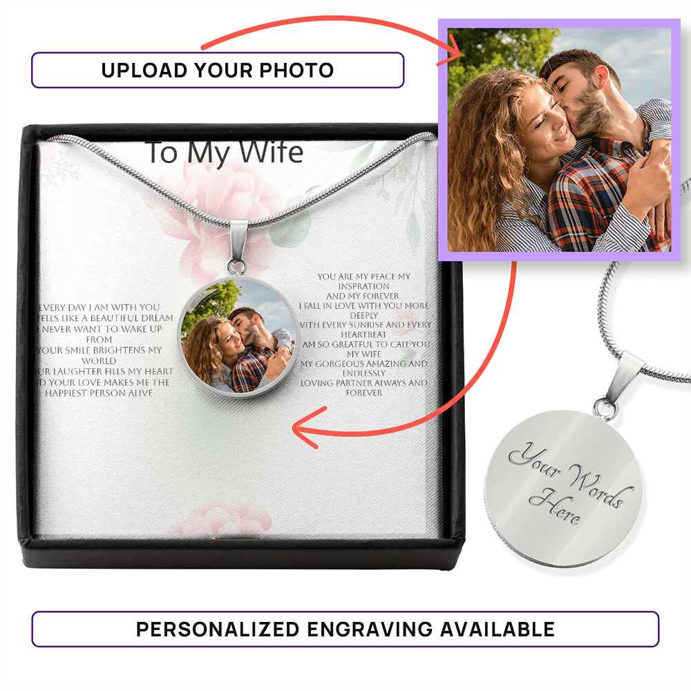 Photo Circle Necklace for Wife – A Romantic Gift from the Heart
